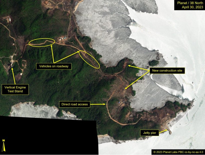 КНДР модернізує ракетно-пусковий комплекс Сохе для виведення супутників (знімки)